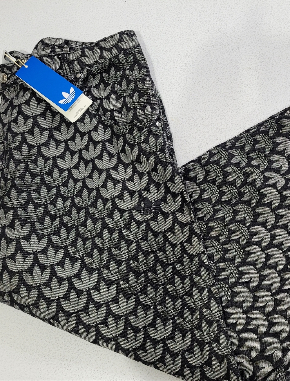 New adidas men DENIM like LOOSE MONOGRAM PANTS Sz 38